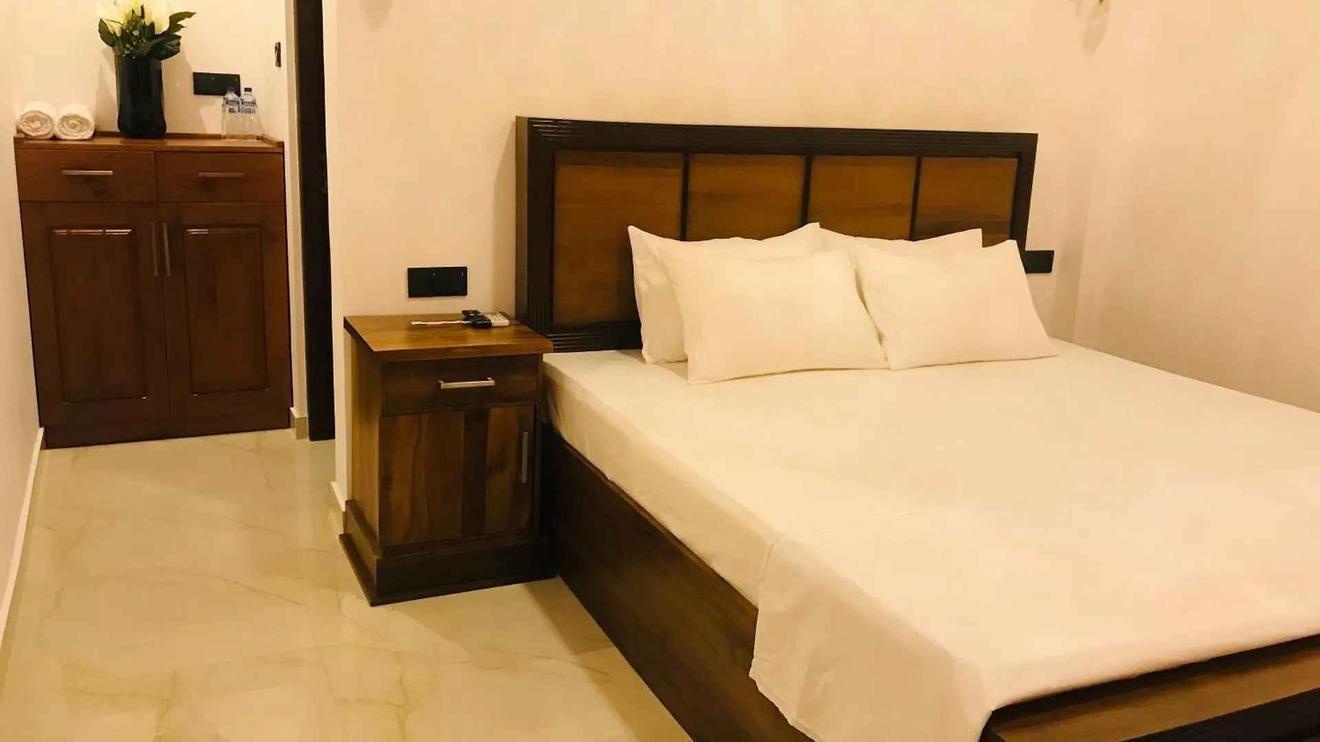 Villa Navodi Negombo Hotel